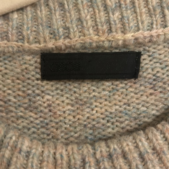 ASOS Oversized knit sweater. Size M - Picture 3 of 5